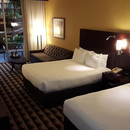 M Hotel Buffalo Чиктовага Экстерьер фото