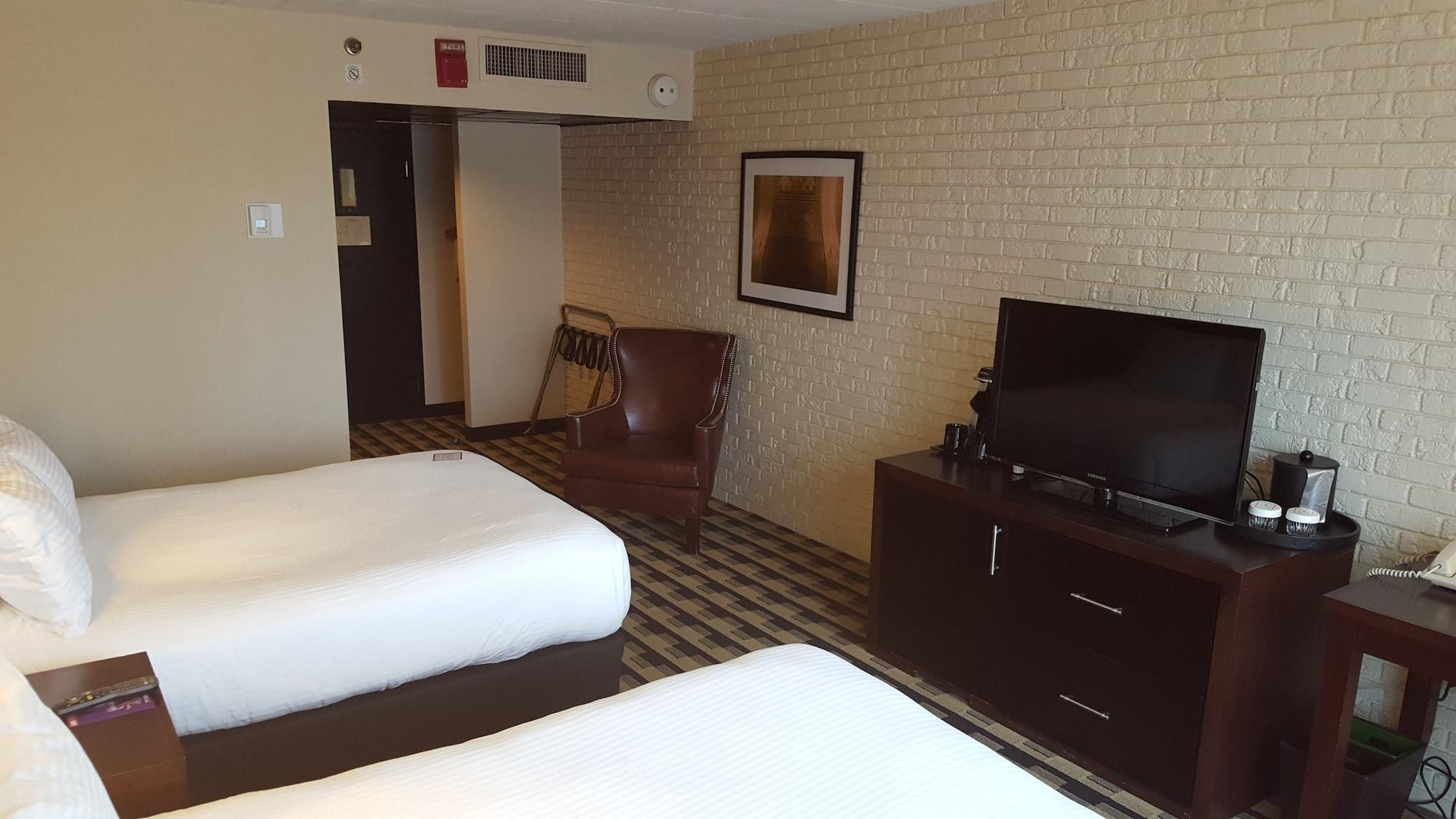 M Hotel Buffalo Чиктовага Экстерьер фото