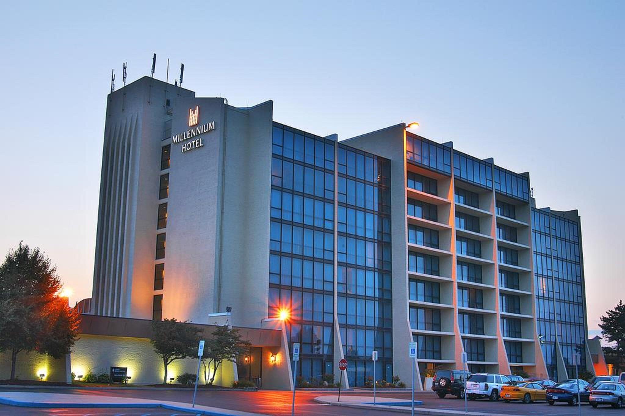 M Hotel Buffalo Чиктовага Экстерьер фото