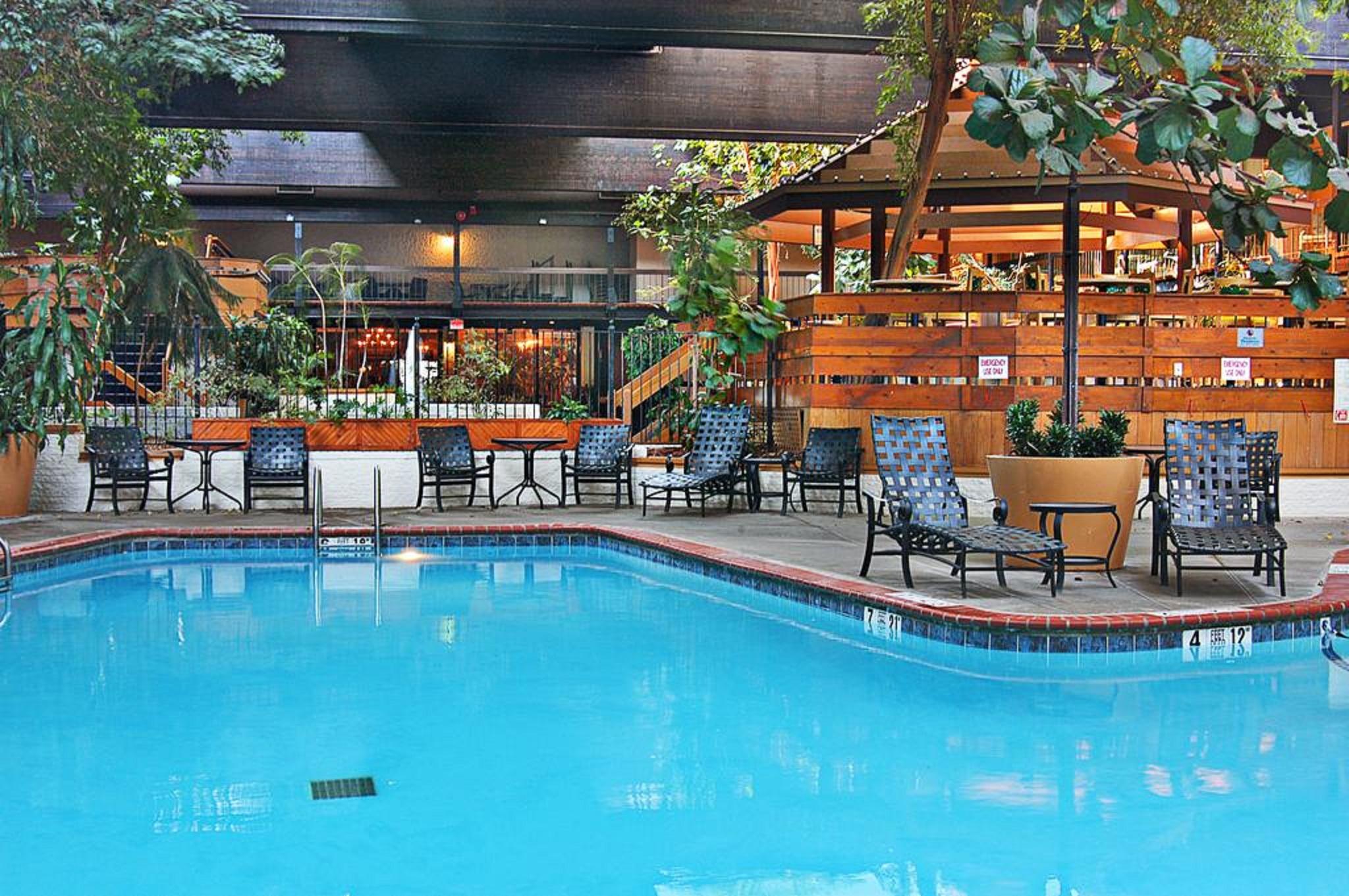 M Hotel Buffalo Чиктовага Экстерьер фото