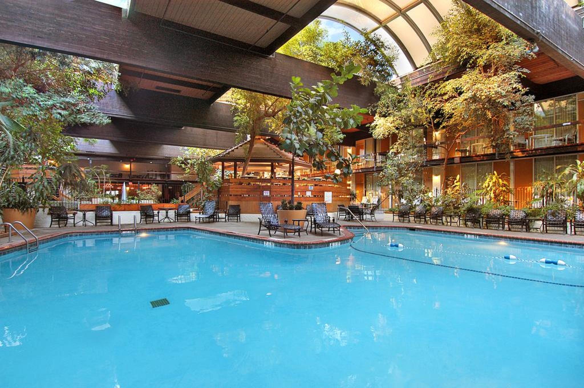 M Hotel Buffalo Чиктовага Экстерьер фото