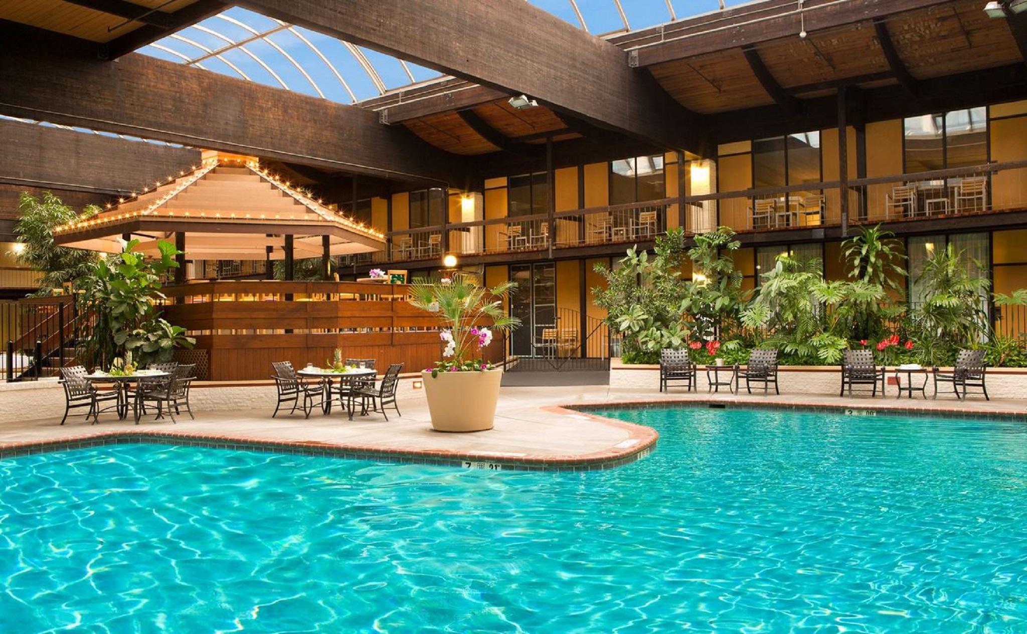 M Hotel Buffalo Чиктовага Экстерьер фото