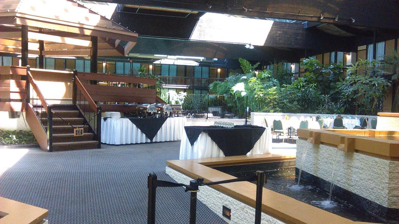 M Hotel Buffalo Чиктовага Экстерьер фото